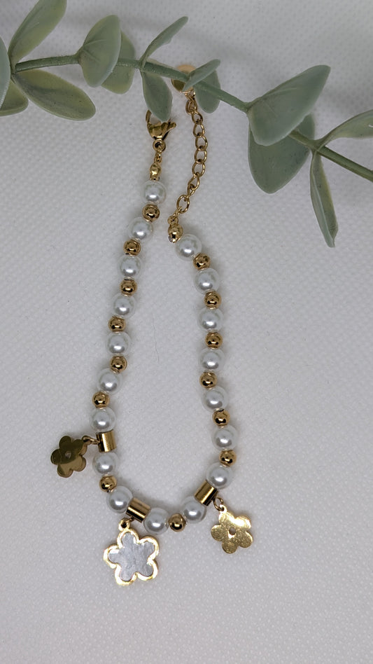 Bracelet fleur nacrée