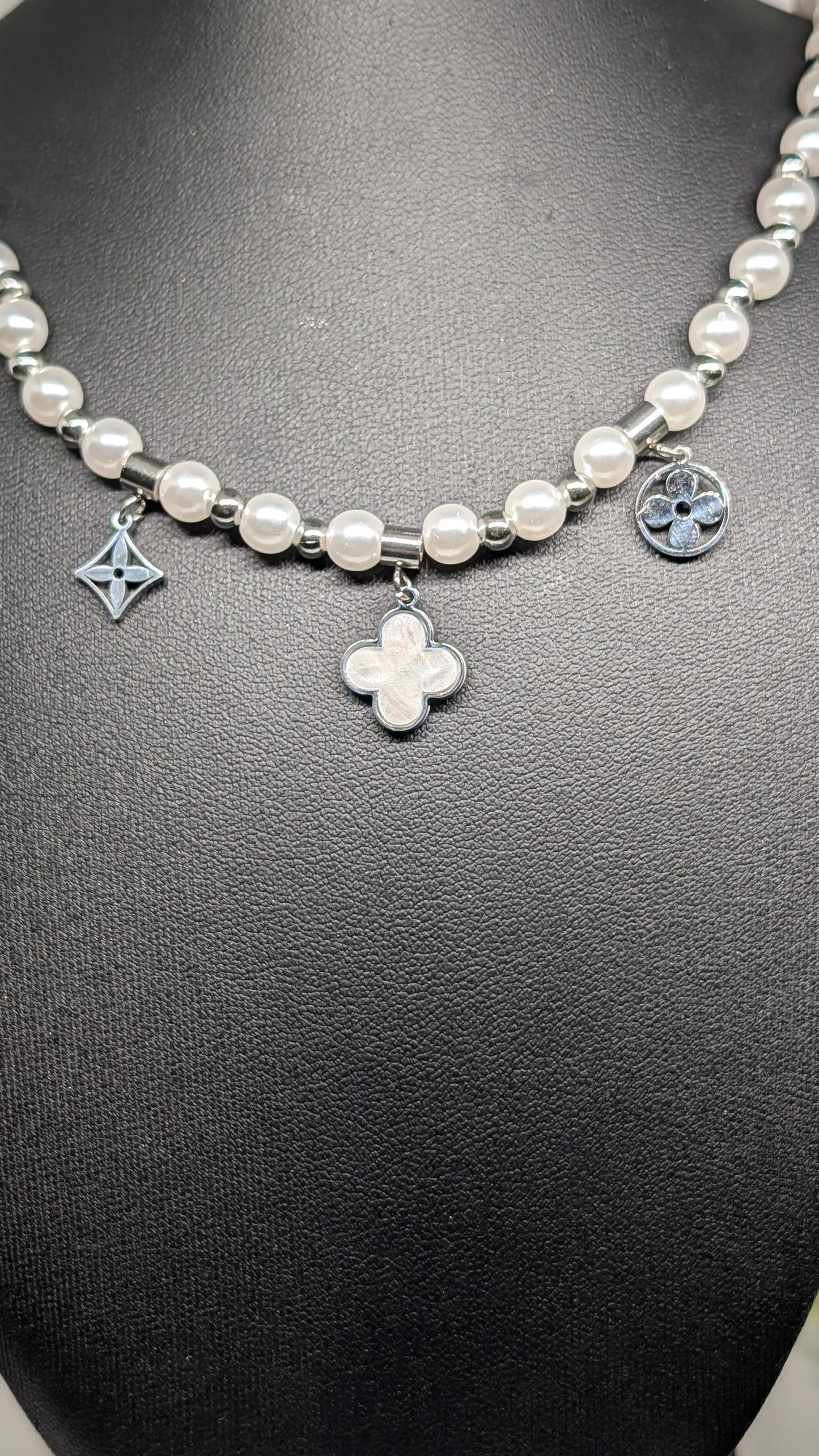 Collier Trèfle nacré